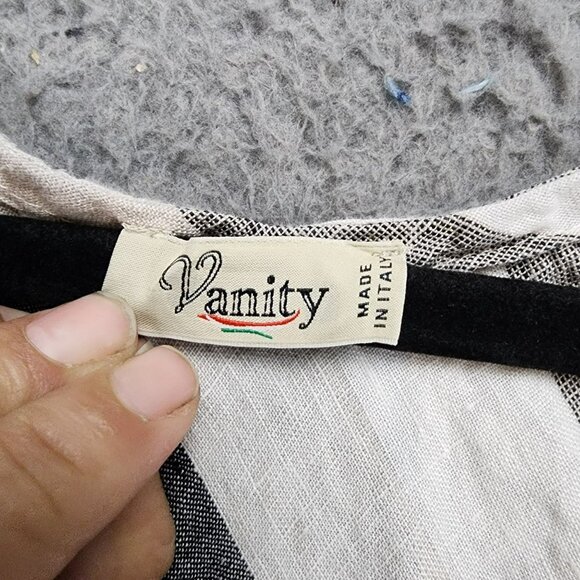 Vanity Top Womens Small Gray Striped 100% Linen V Neck Sleeveless Tank - Picture 2 of 9